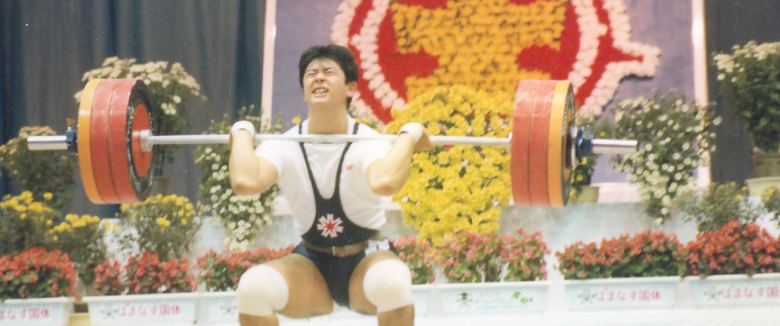 はまなす国体で地元出身選手が試技している写真（1989年）