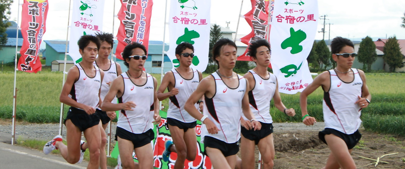 日本ナショナルチームが集団でトレーニングしている写真（2006年）
