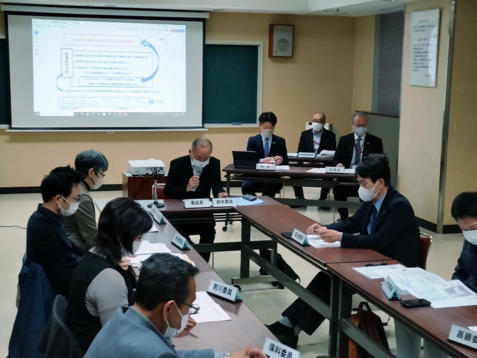 第1回士別市立病院のあり方検討市民委員会の様子